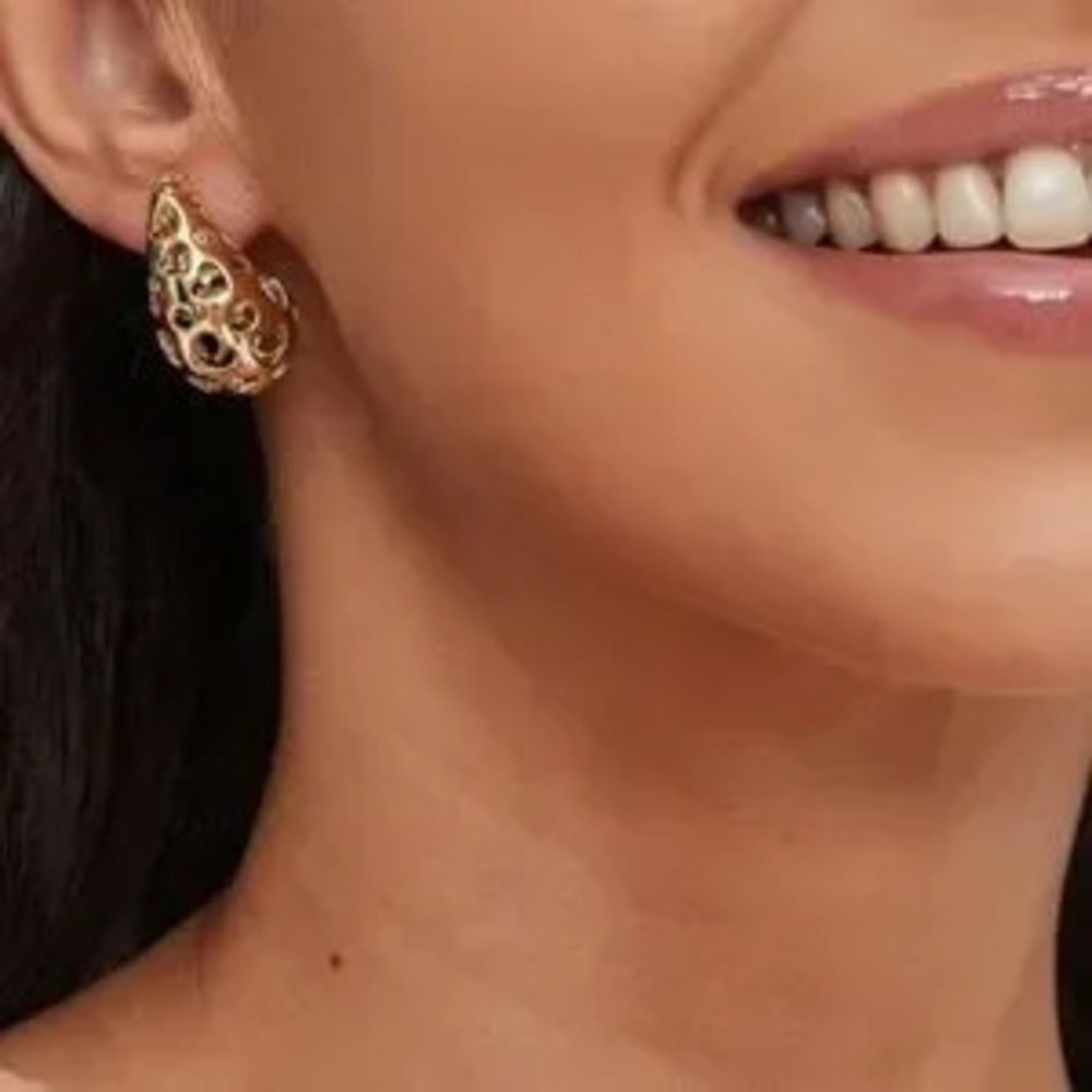 NEW 14K?Gold Plated Stud Earrings - Picture 3 of 3